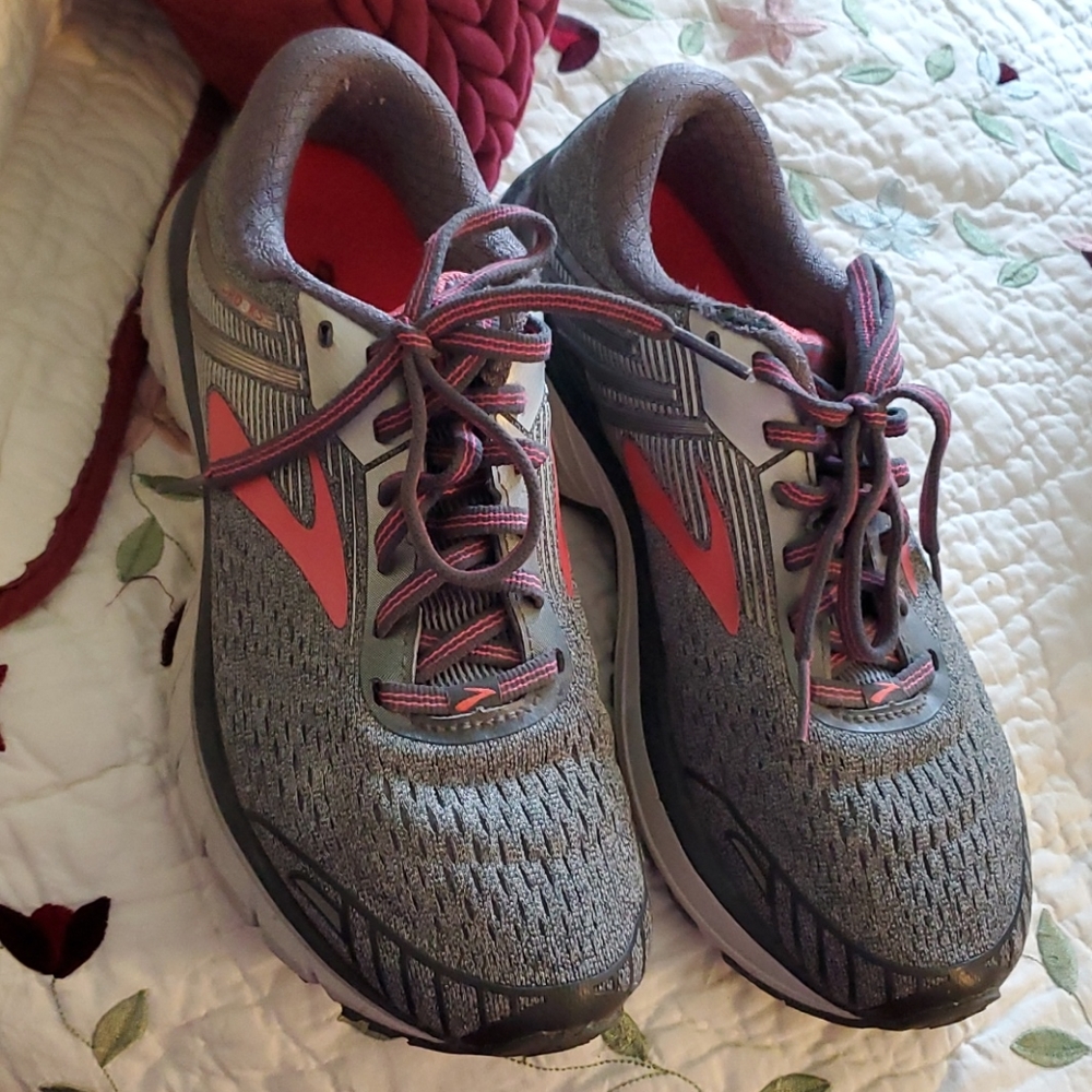 Brooks sneakers